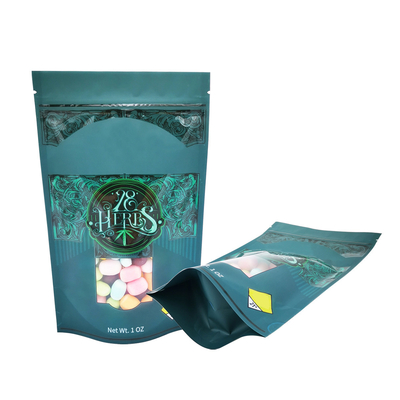 Αγορά 1 OZ Matte Spot UV Print Stand Up Bags με επανακλείδωτο φερμουάρ και παράθυρο για συσκευασίες ζιζανίων, βότανων, γλυκών online manufacture